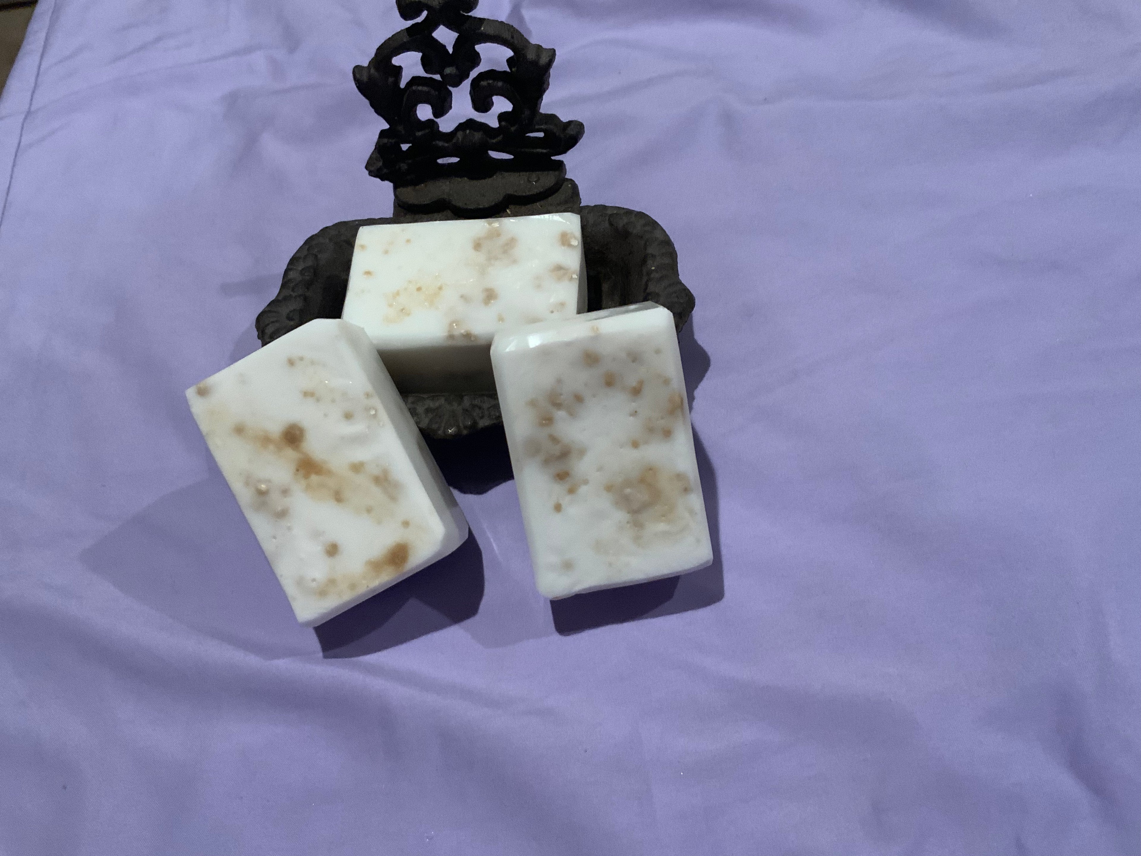 Cocoa and colloidal oatmeal